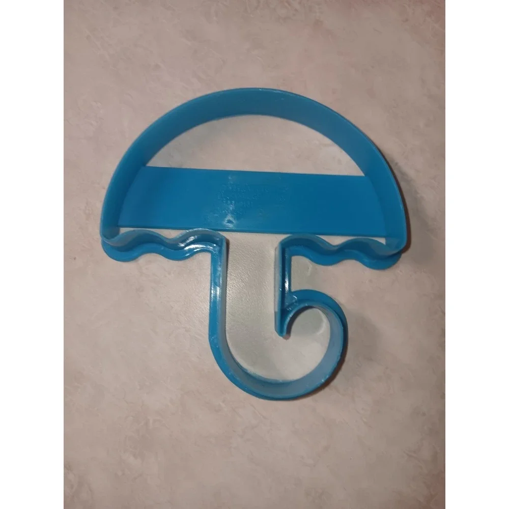 1992 Wilton Umbrella Cookie Cutter 